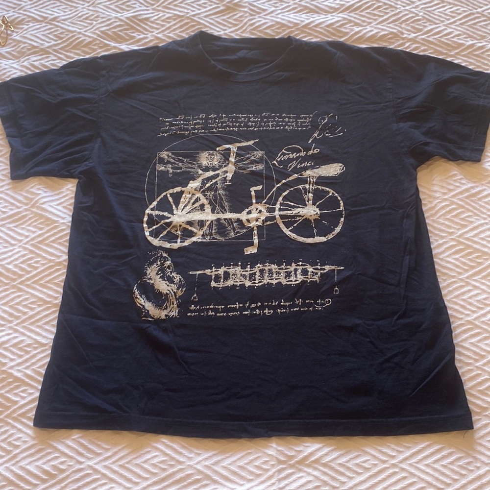 Leonardo de Vinci graphic tee - size M/L